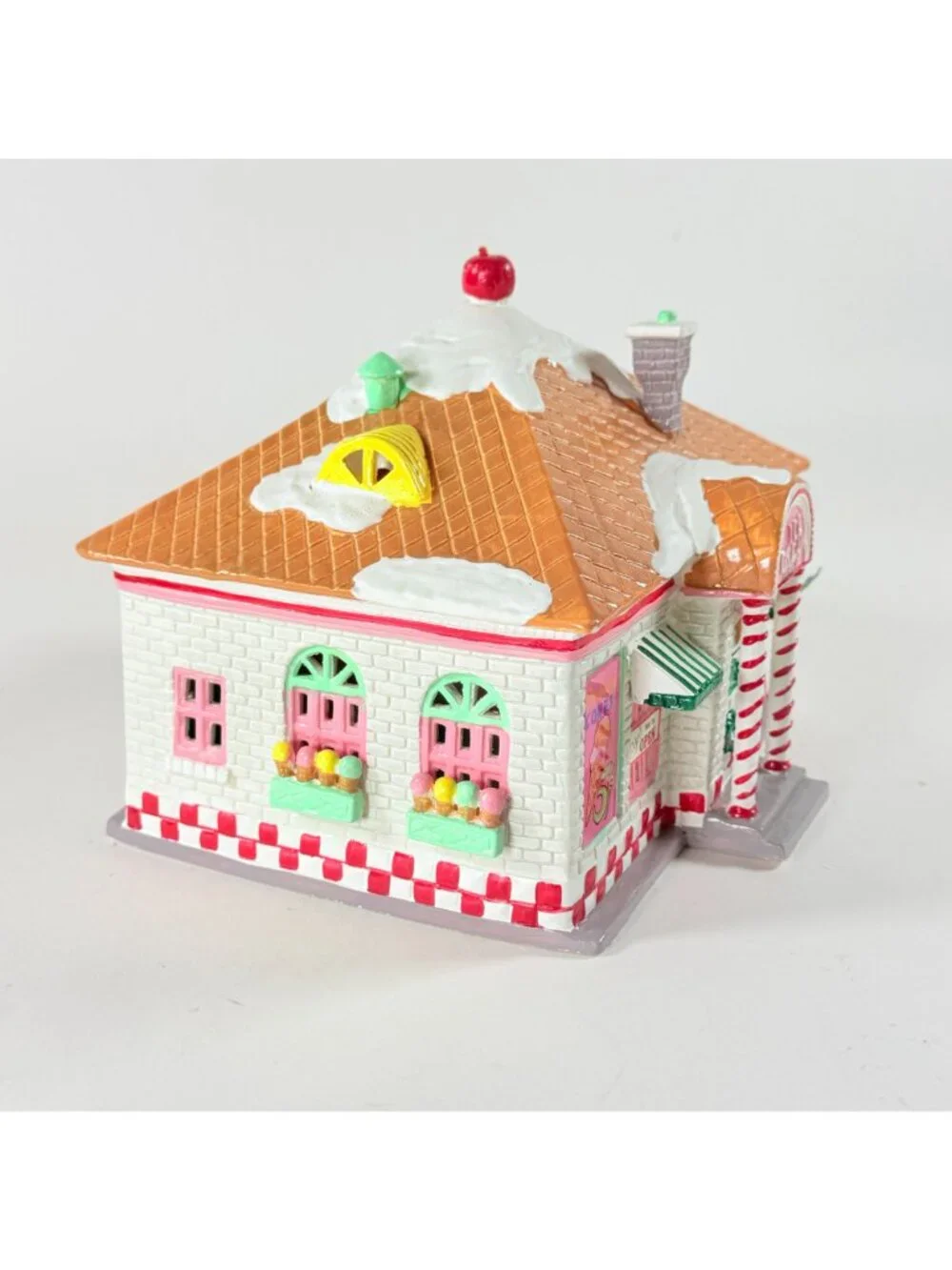 Dept 56 56 Flavors Ice Cream Parlor Original Snow Village Lighted Building 51519